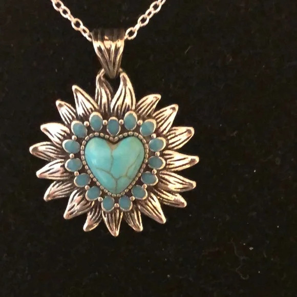 - Silver and Turquoise Heart Pendant Necklace - Picture 7 of 7
